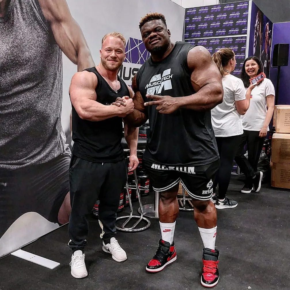 Hannes Franck mit einem Trainingspartner im Kraftsport